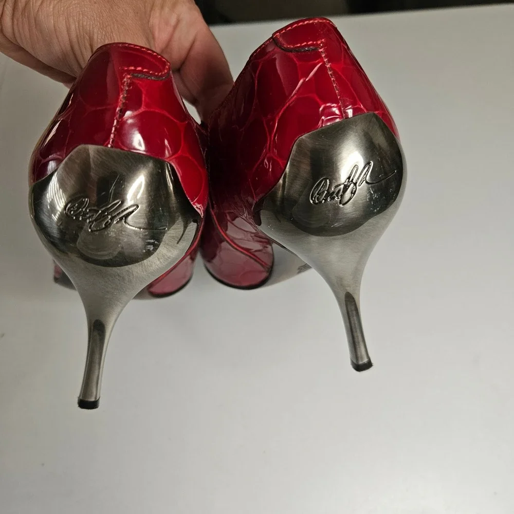 Donald J Pliner Chad Red Croc Patent Leather Pointed Toe Pump Metallic Heel 7.5M